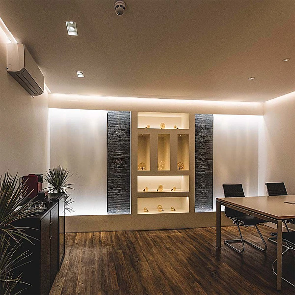 Ταινία LED Running SMD2835 DC 24V IP20 10W/m Ψυχρό Λευκό 6500Κ 120L/m 10 μέτρα VT-2835-120 V-TAC 23609